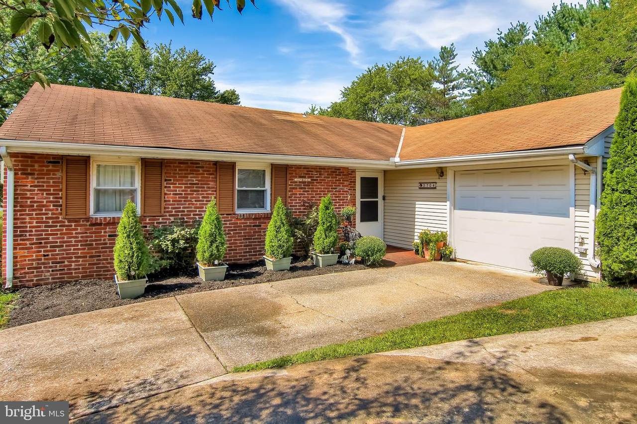3704 Canterbury Road - Photo 1