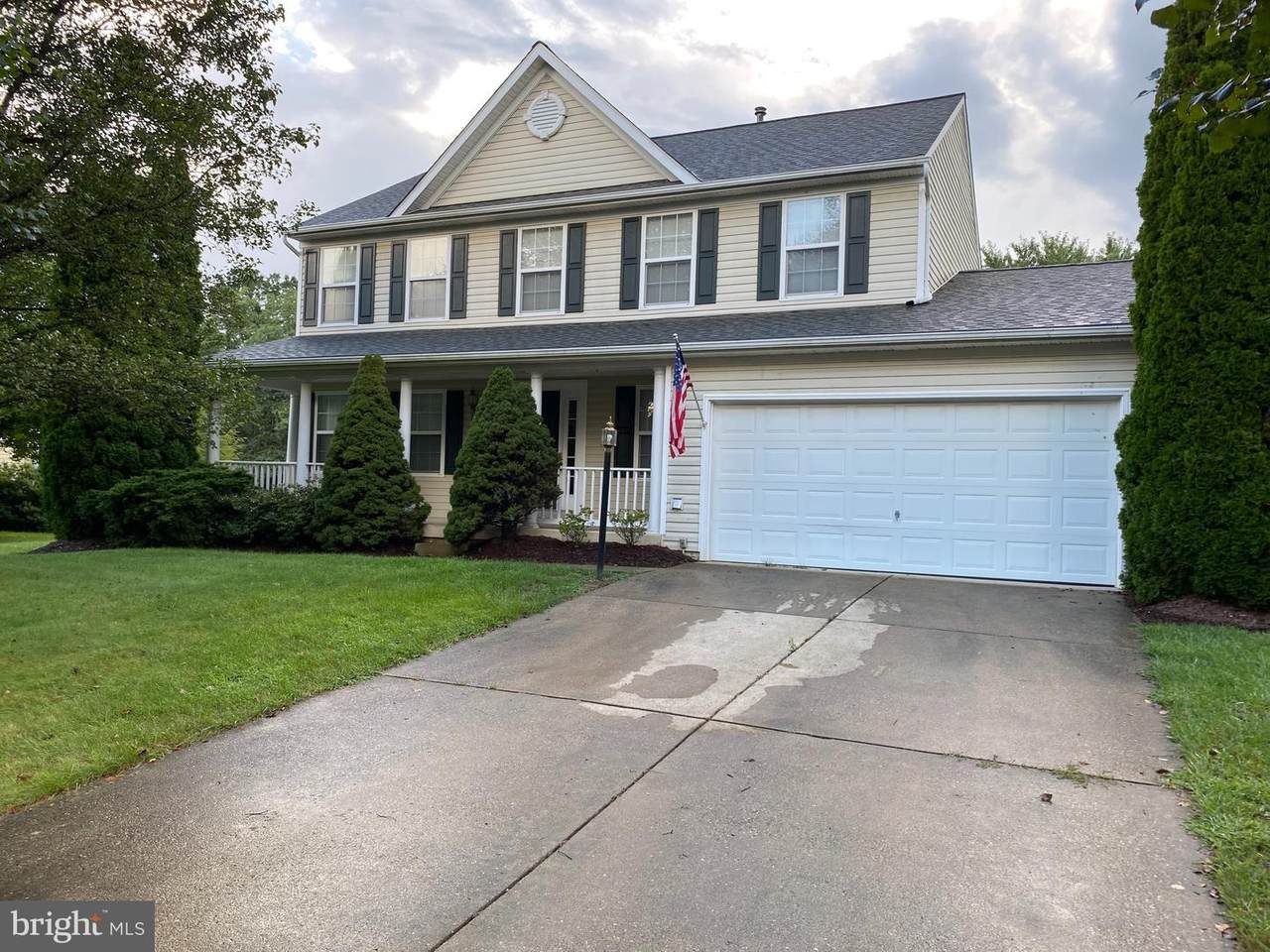 613 Wintergreen Drive - Photo 1