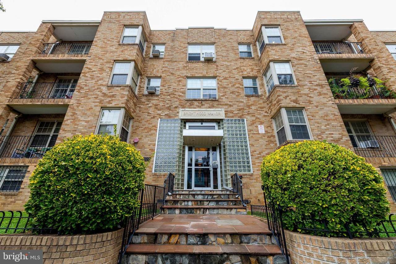 939 Longfellow Street - Photo 1