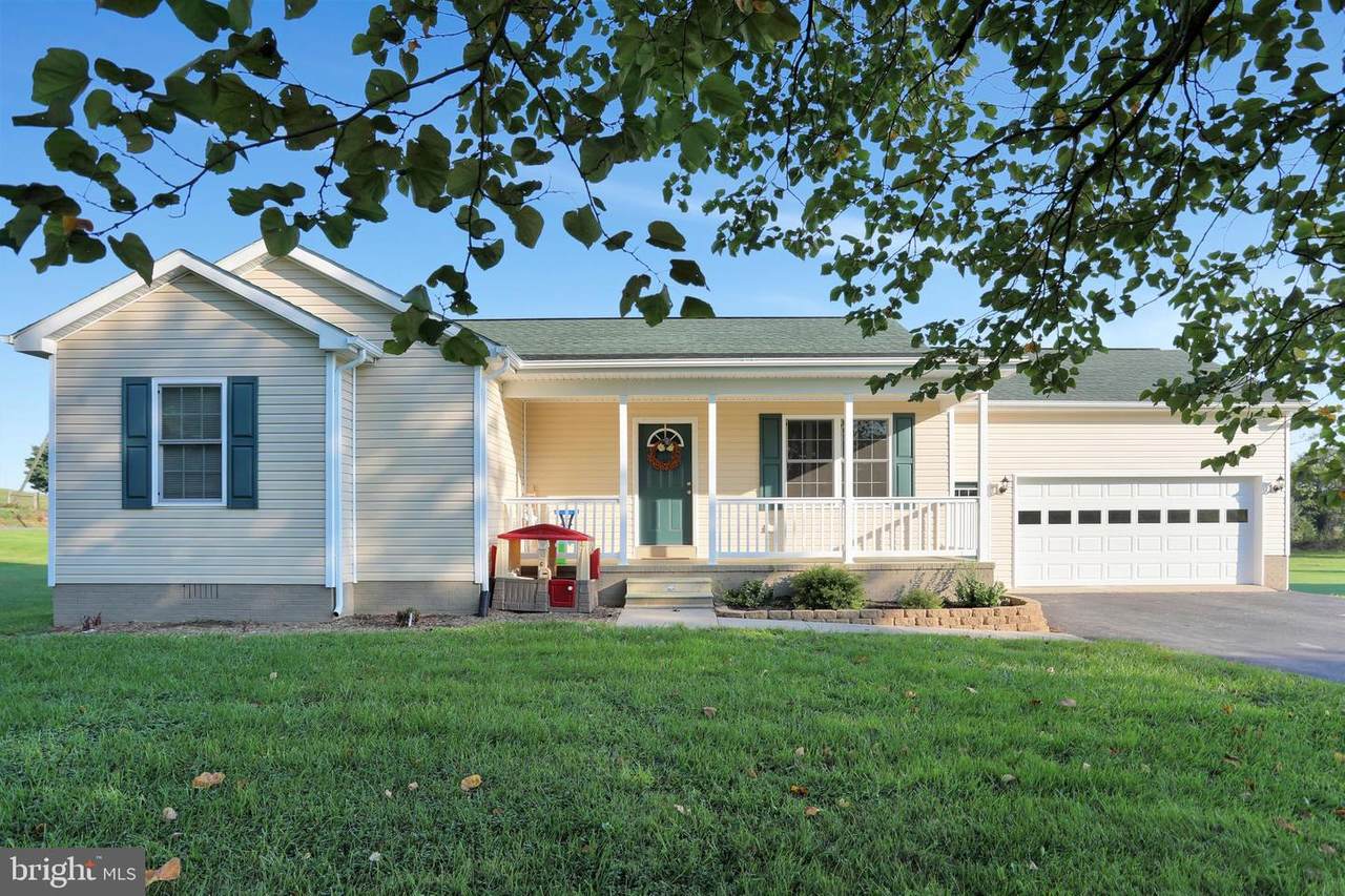 23 Edgewood Drive - Photo 1