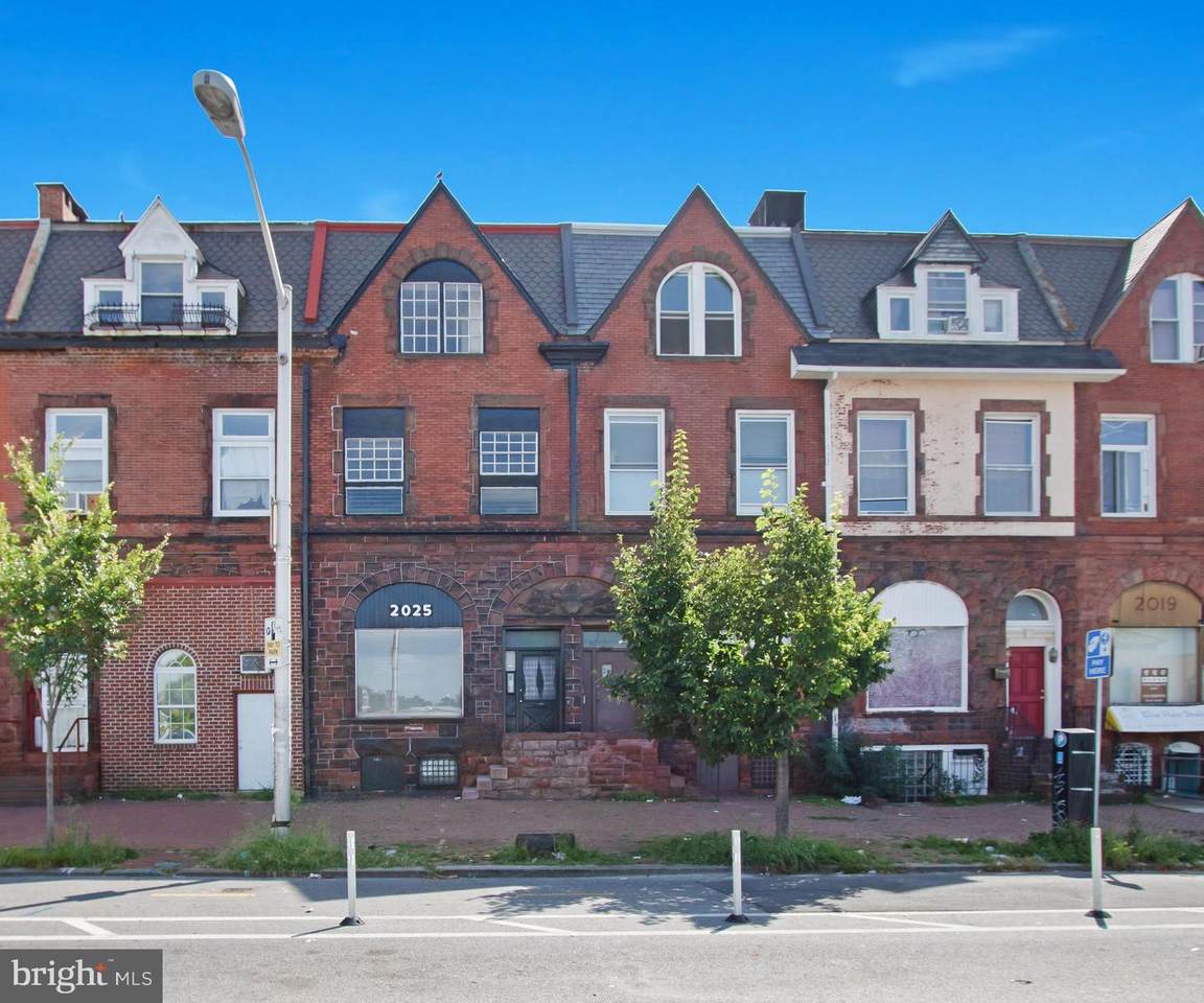 2025 Maryland Avenue - Photo 1