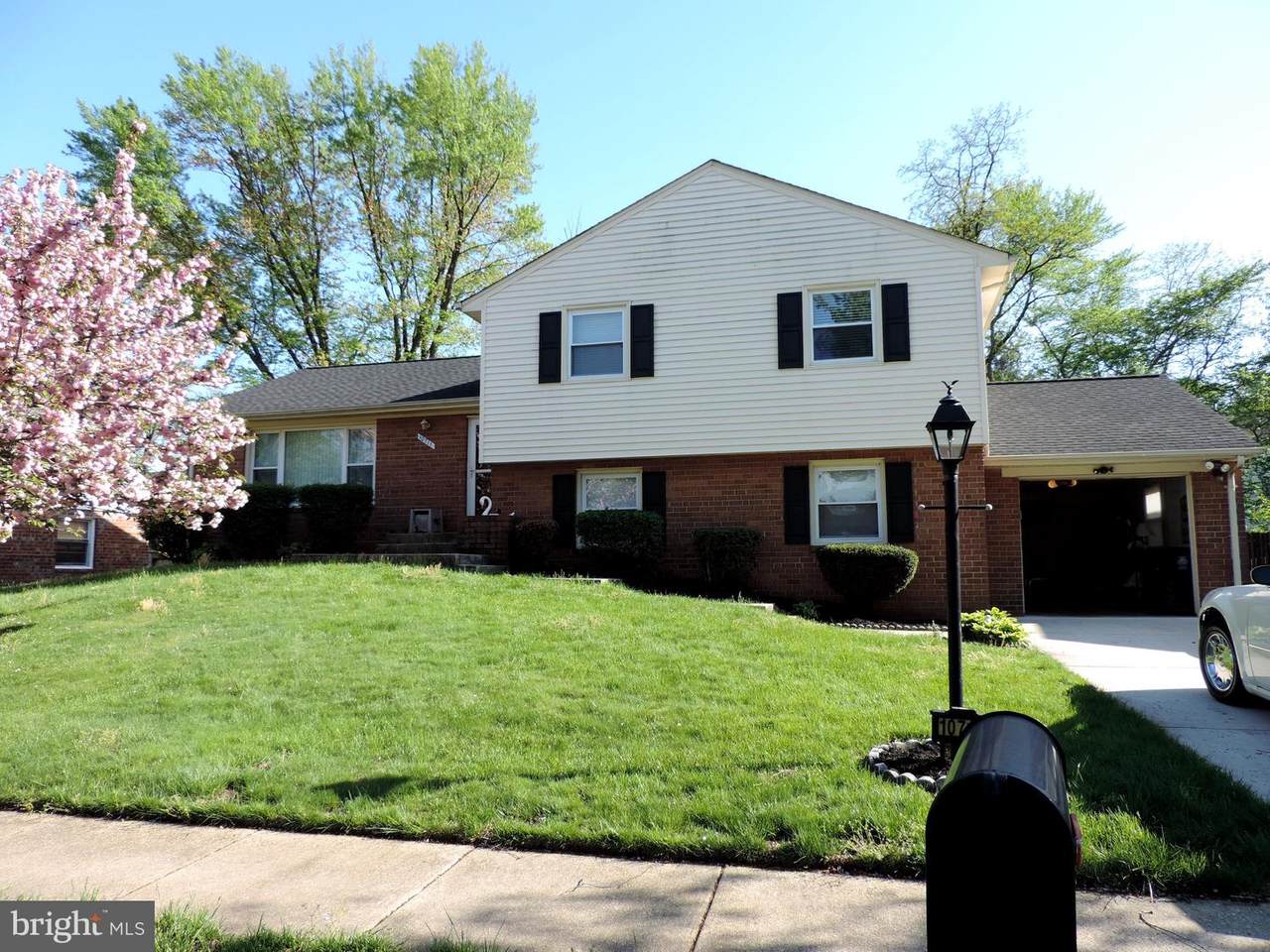 10711 Trafton Drive - Photo 1