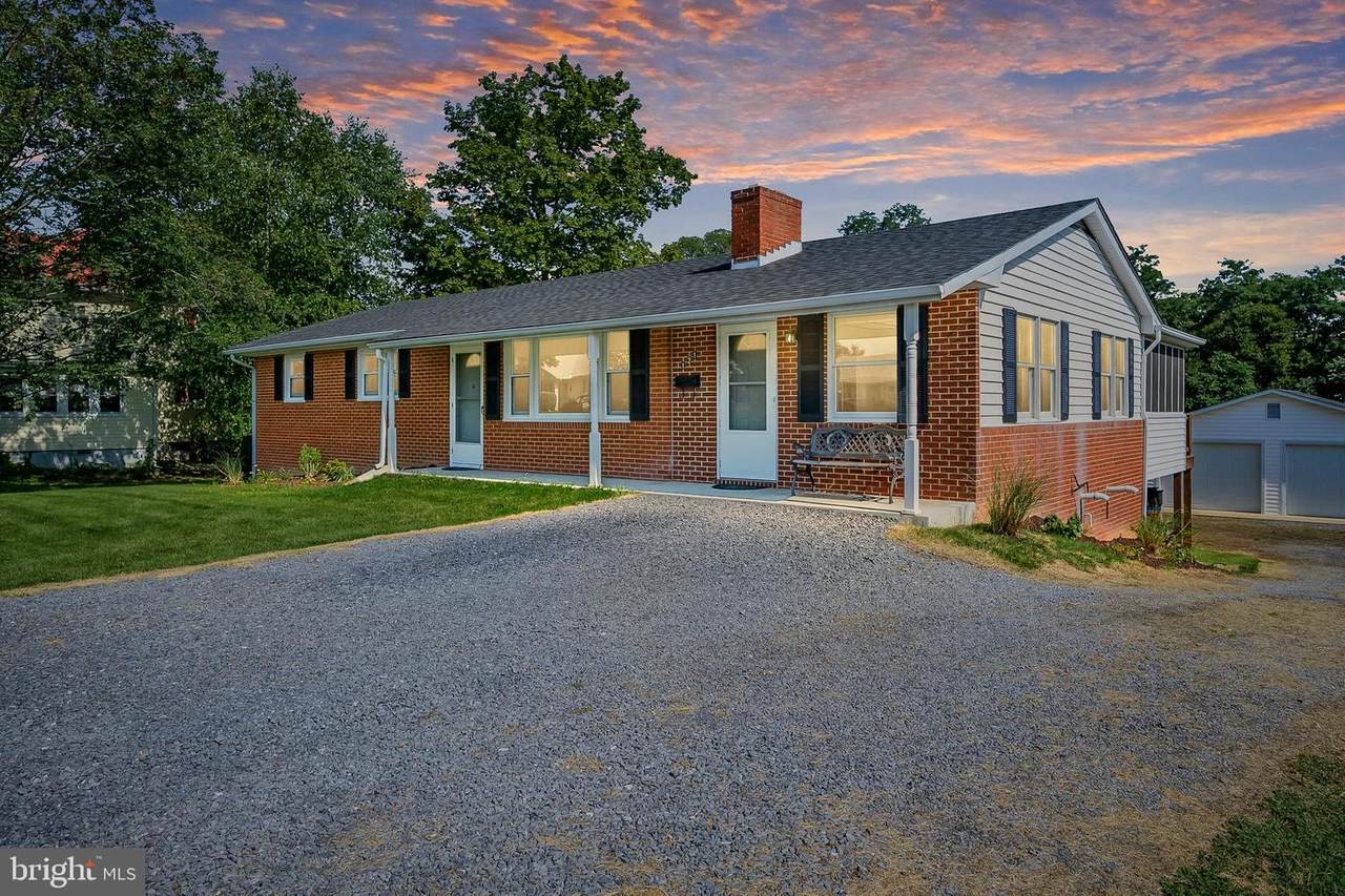121 Summit Avenue - Photo 1