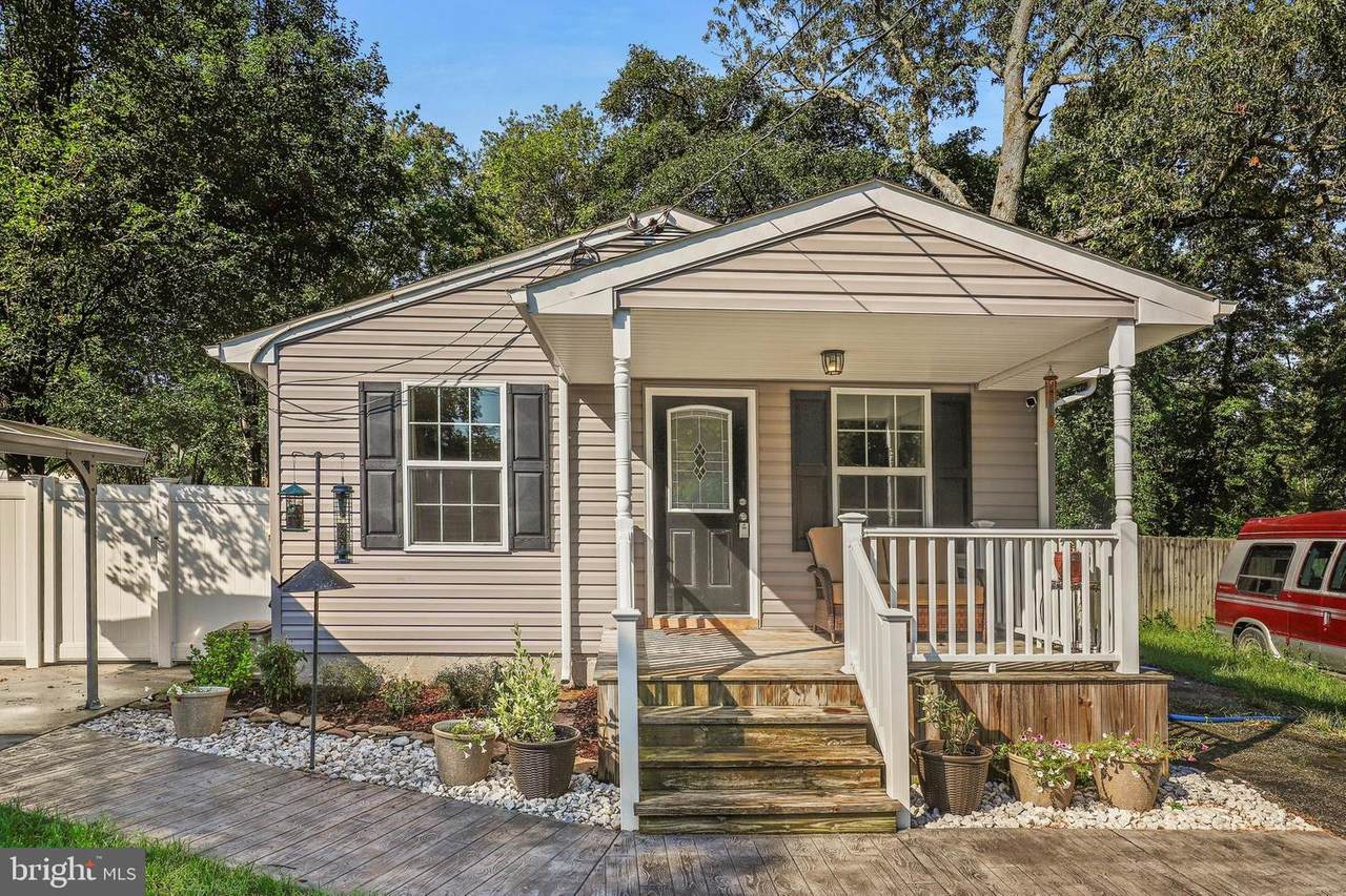 206 Mulberry Avenue - Photo 1