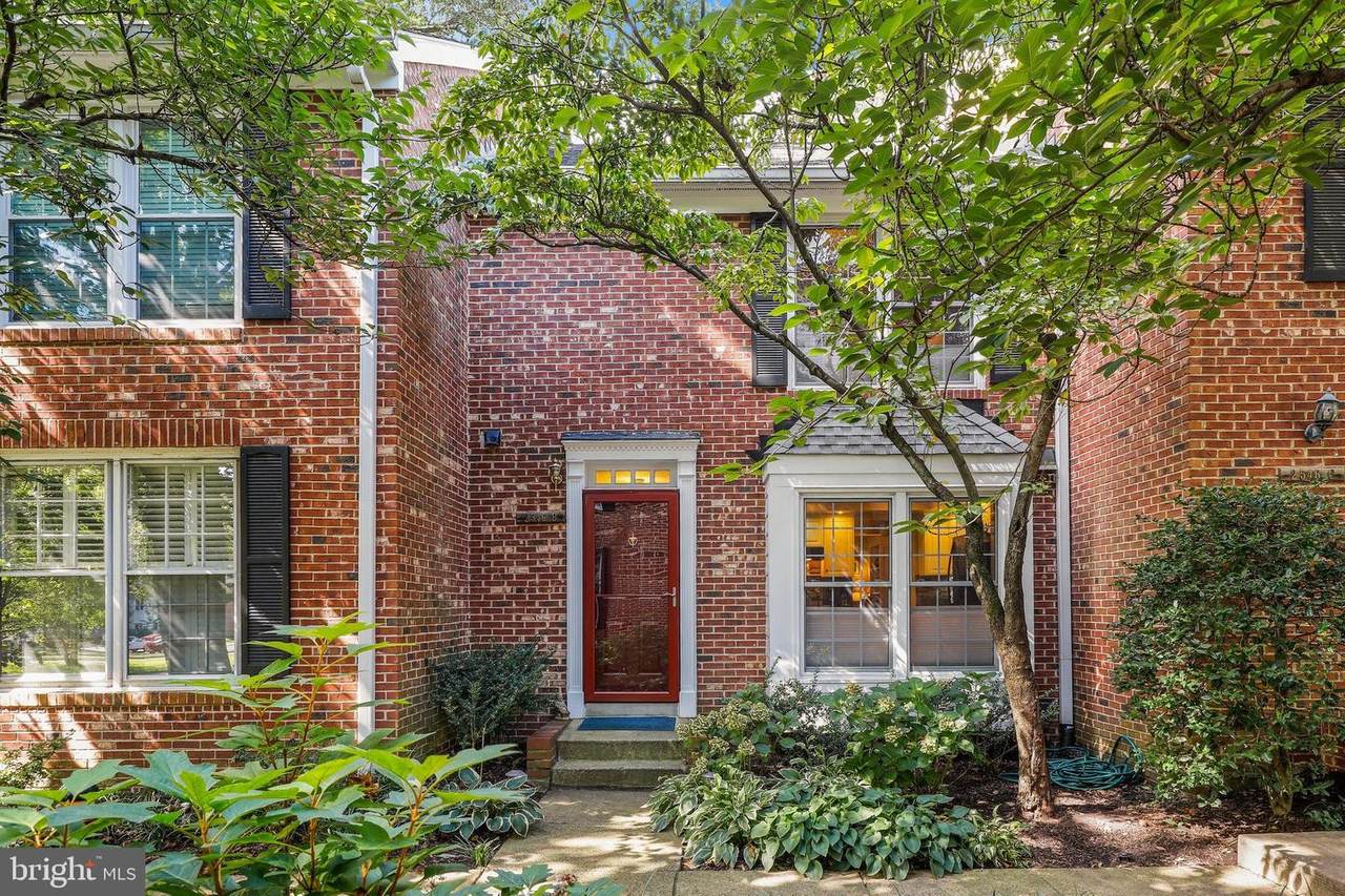 2546 Walter Reed Drive - Photo 1