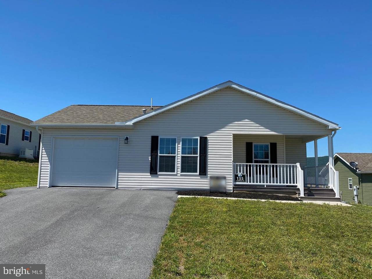 135 Glenridge Drive - Photo 1
