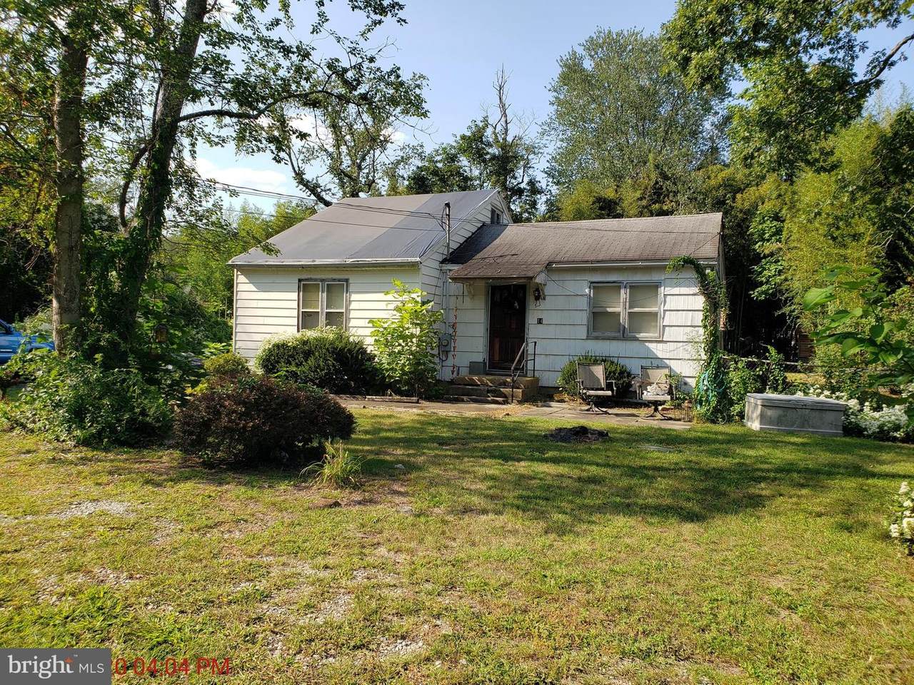 14 Douglas Avenue - Photo 1