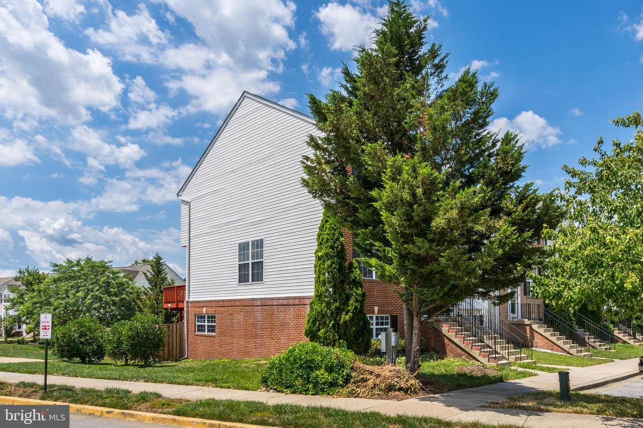 9715 Woodyard Circle - Photo 1