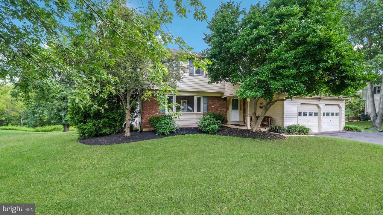 1201 Archer Lane - Photo 1