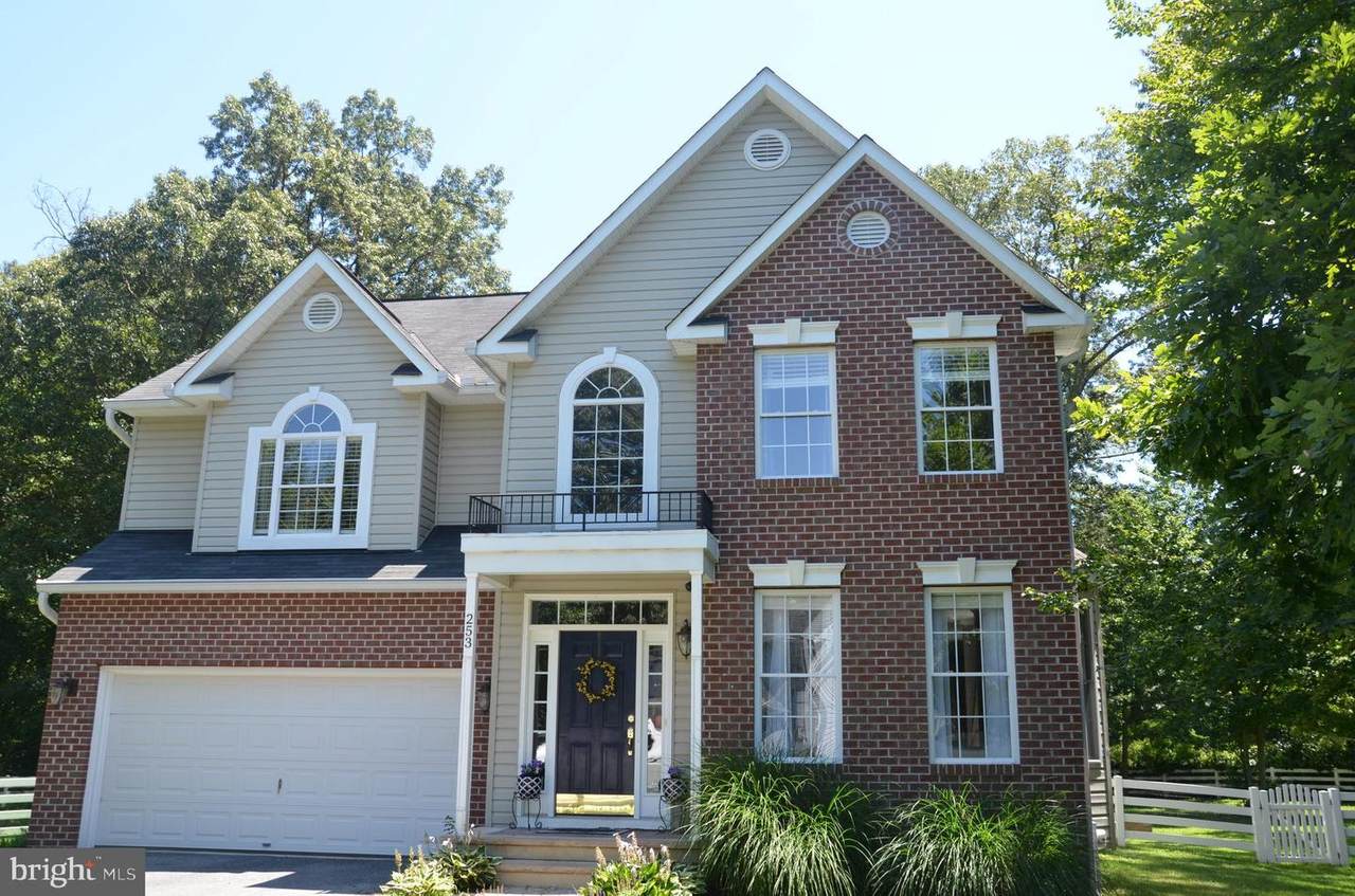 253 Pumpkin Court - Photo 1