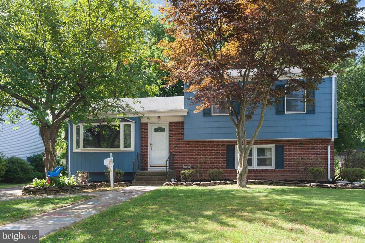 13 Wiscassett Avenue - Photo 1