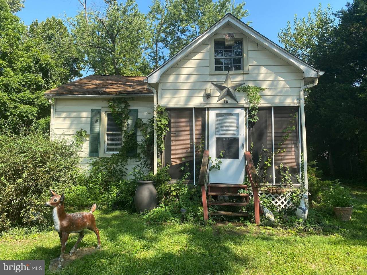 1 Virginia Avenue - Photo 1