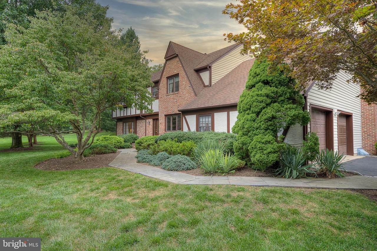 38 Shore Drive - Photo 1