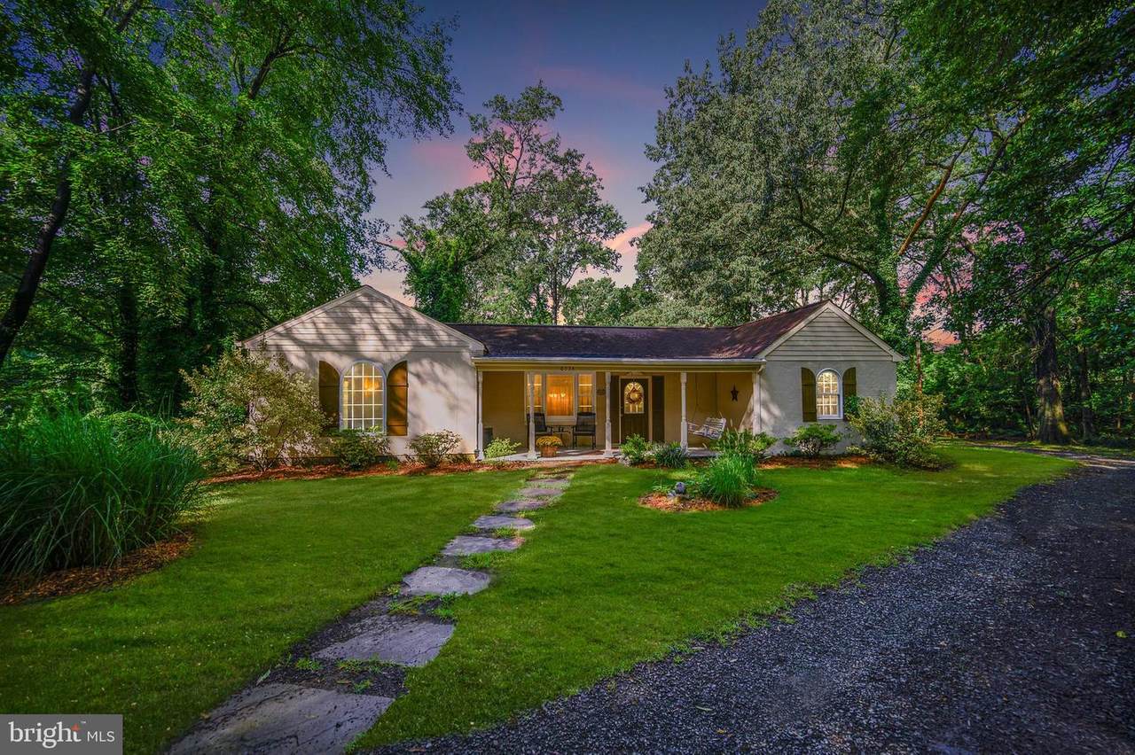 8534 Oakview Drive - Photo 1