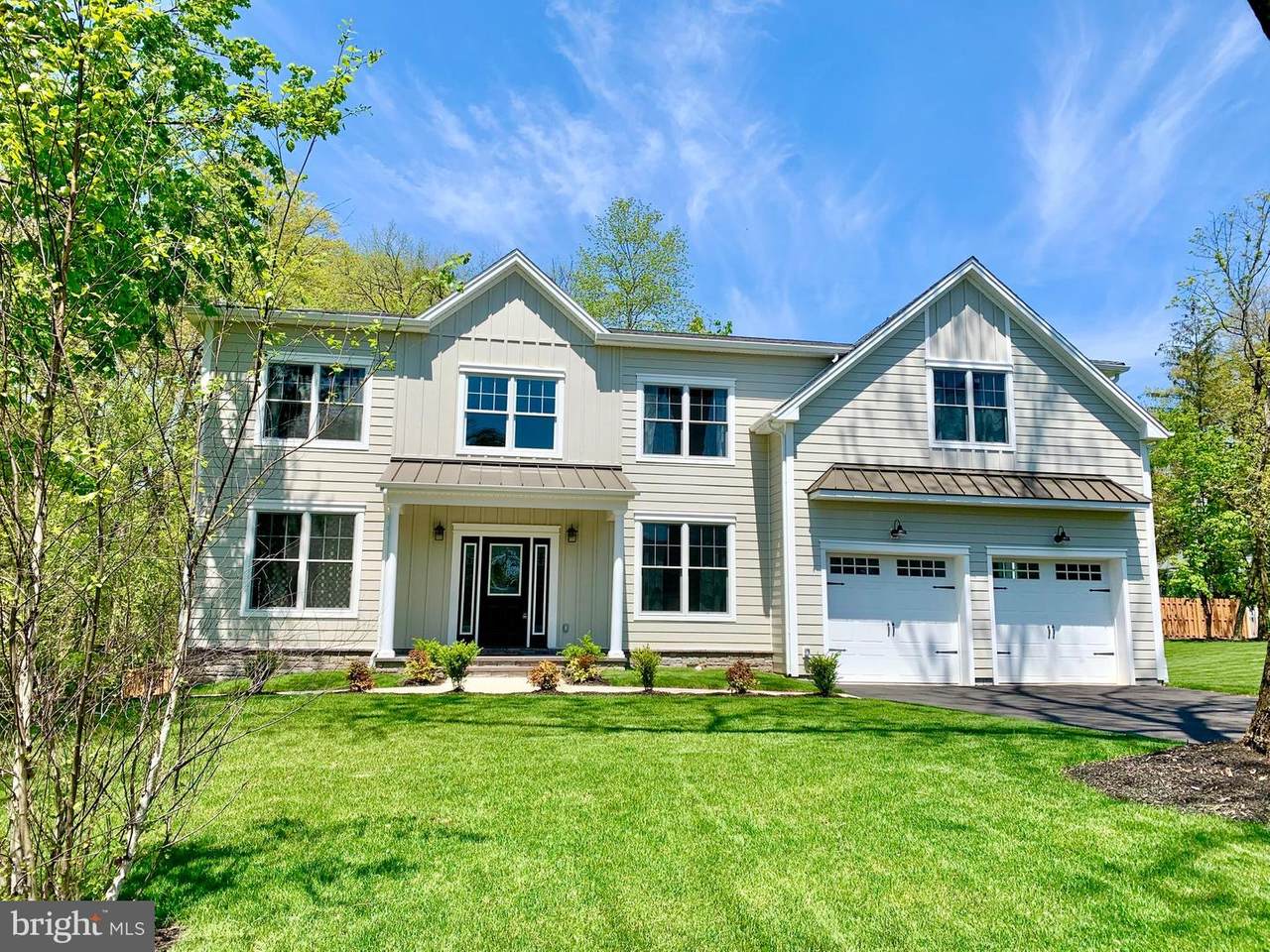 184 Mansgrove Road - Photo 1