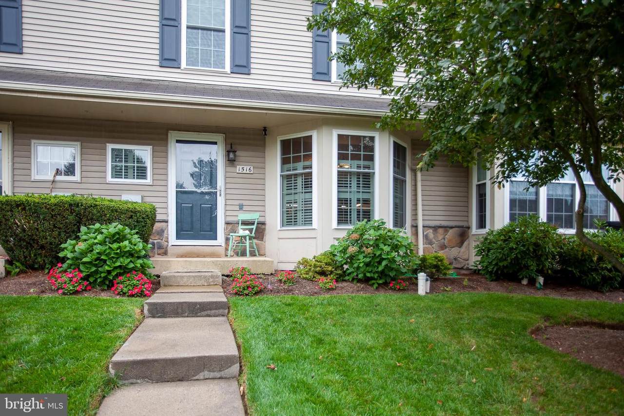 1516 Cumberland Court - Photo 1