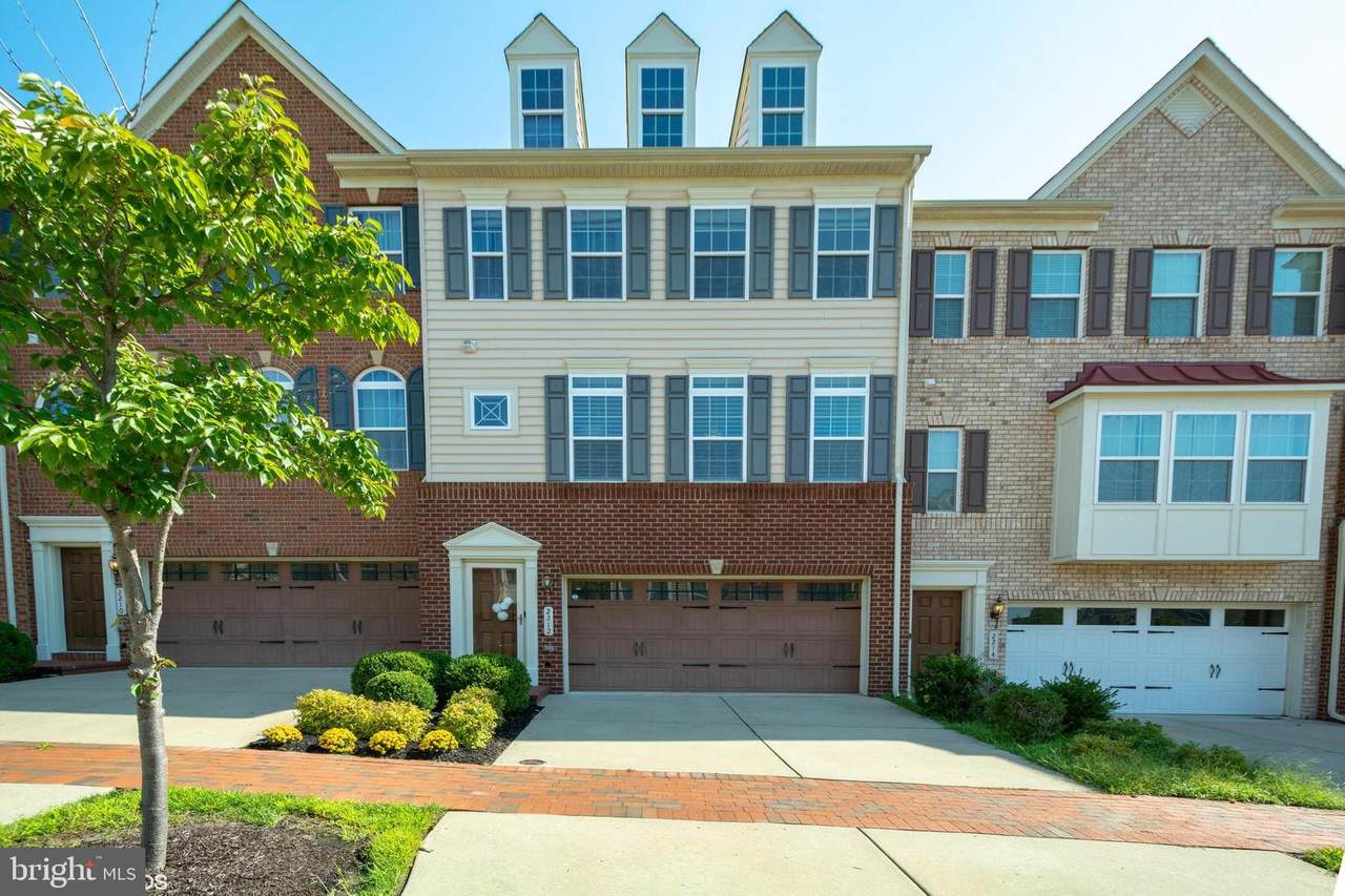 2212 Snetterton Lane - Photo 1