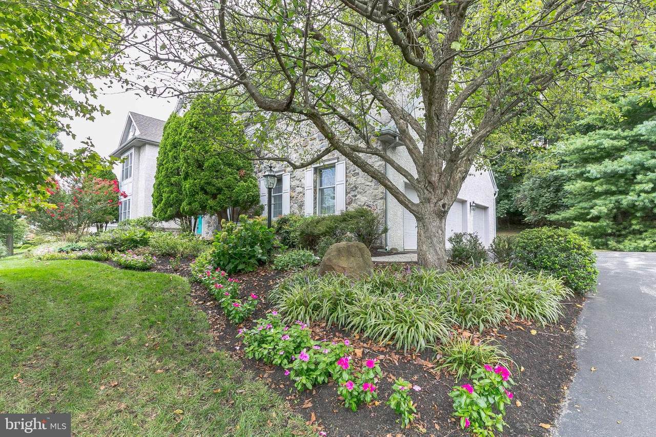 1724 Clock Tower Drive - Photo 1