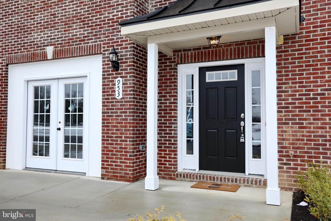 1016 Rye Drive - Photo 1