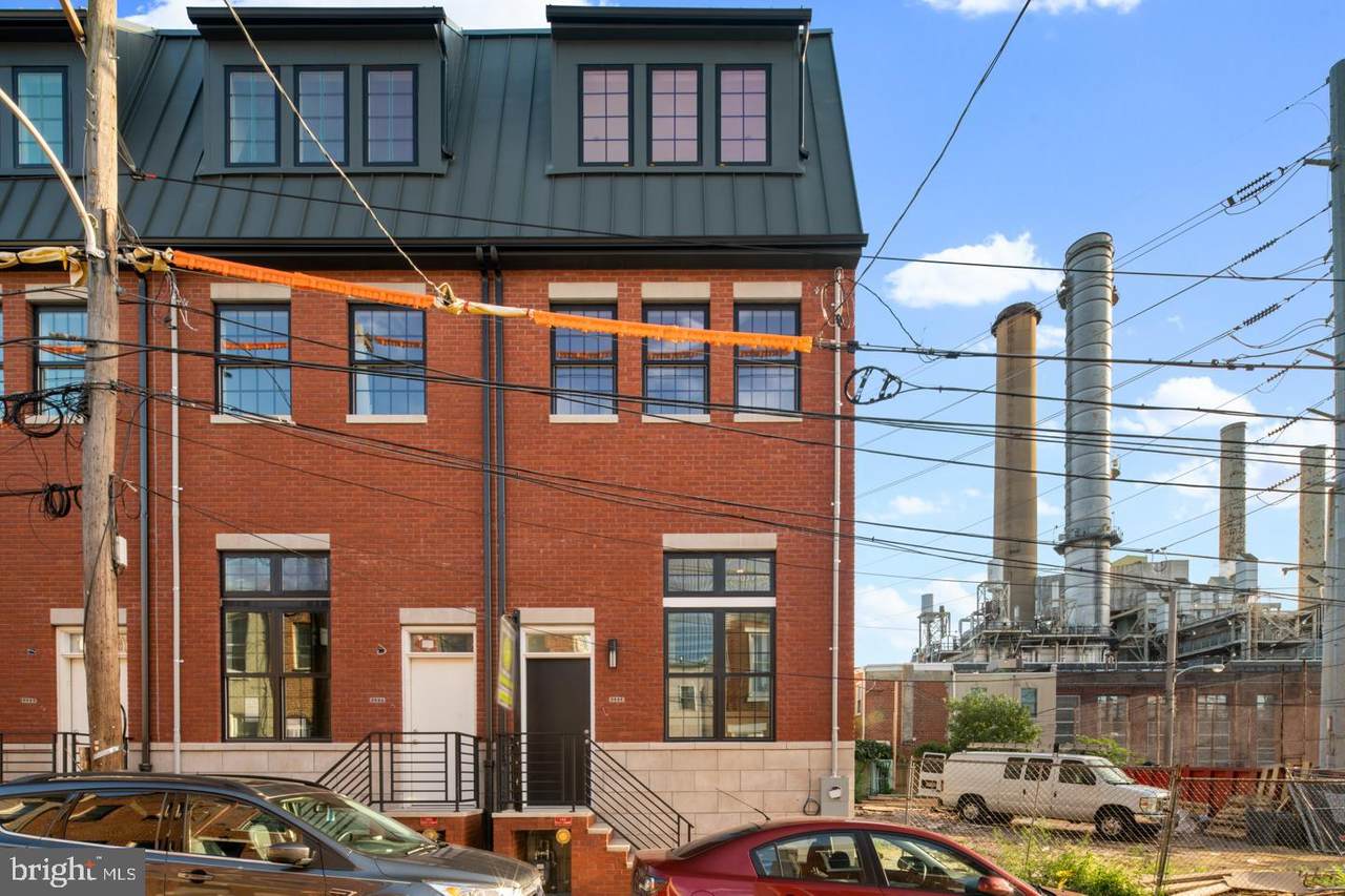2626 Webster - Photo 1