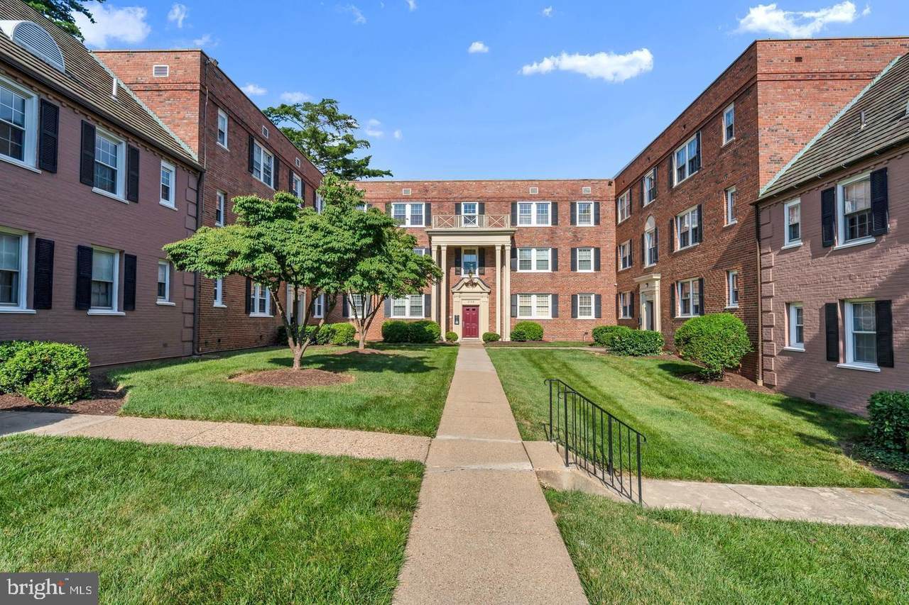 2106 38TH Street - Photo 1