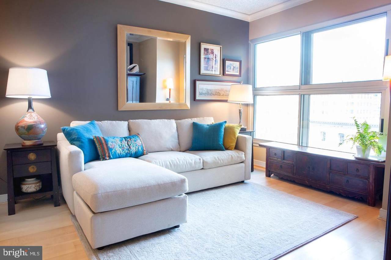 777 7TH Street - Photo 1