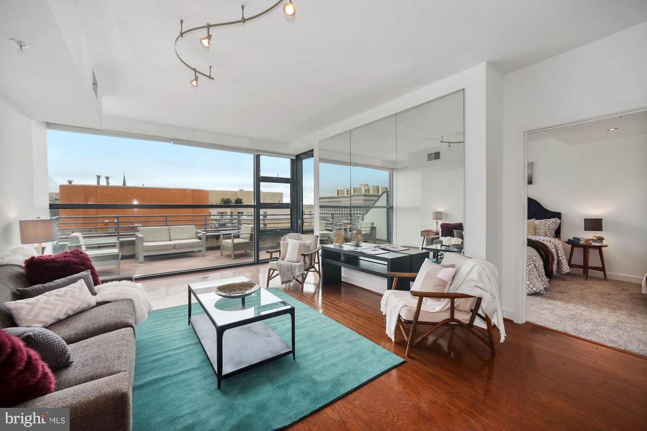 1117 10TH Street - Photo 1