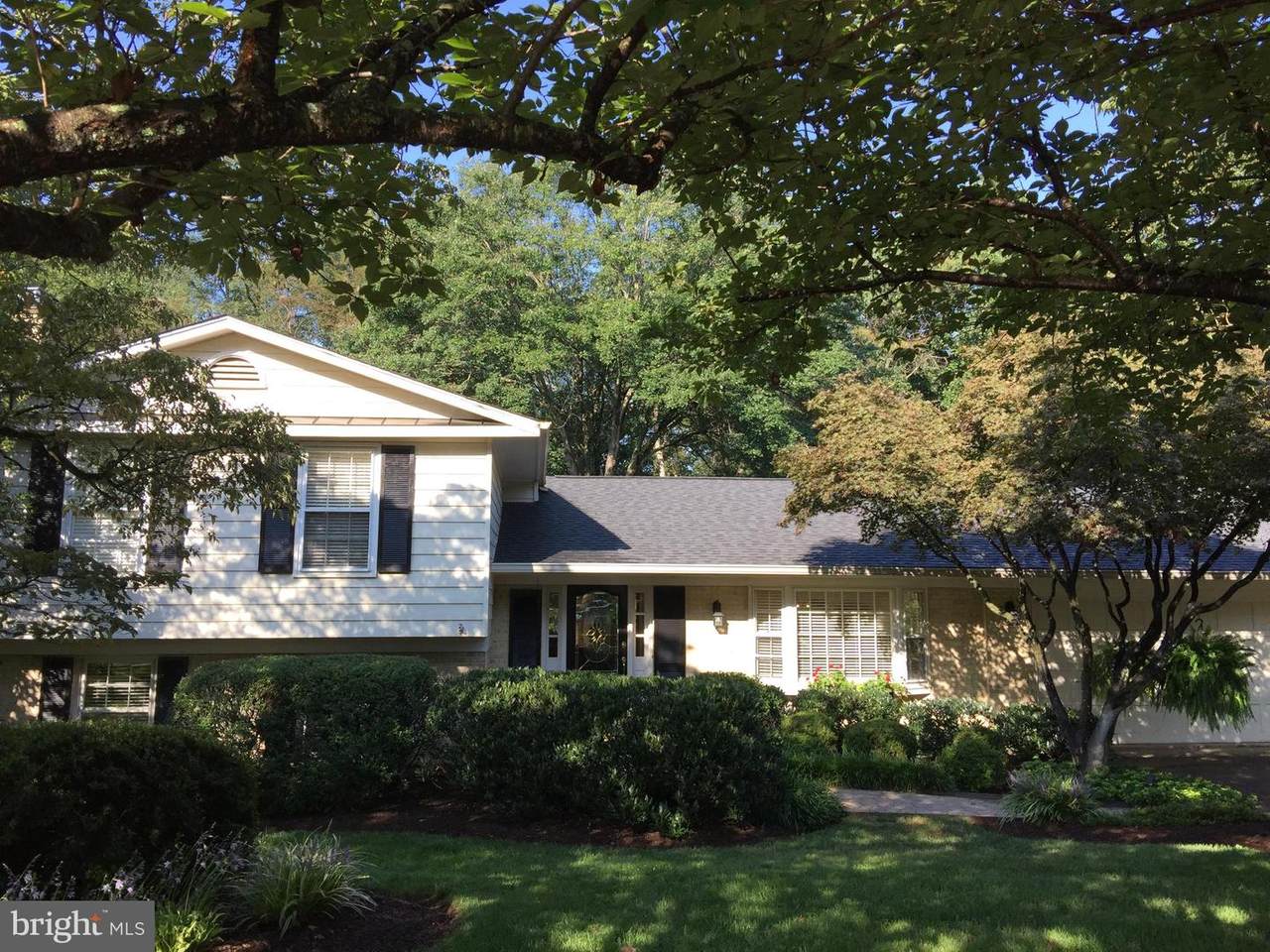 9335 Sibelius Drive - Photo 1