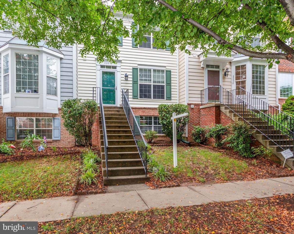 43212 Center Street - Photo 1