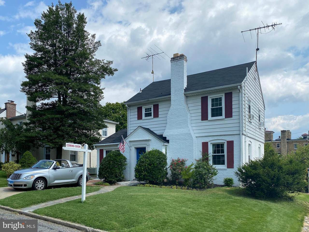 227 Bosley Avenue - Photo 1