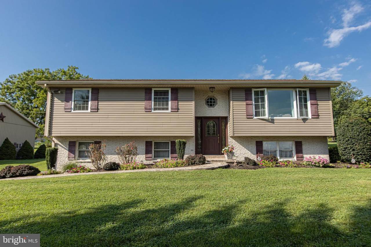 4 Jonathan Drive - Photo 1