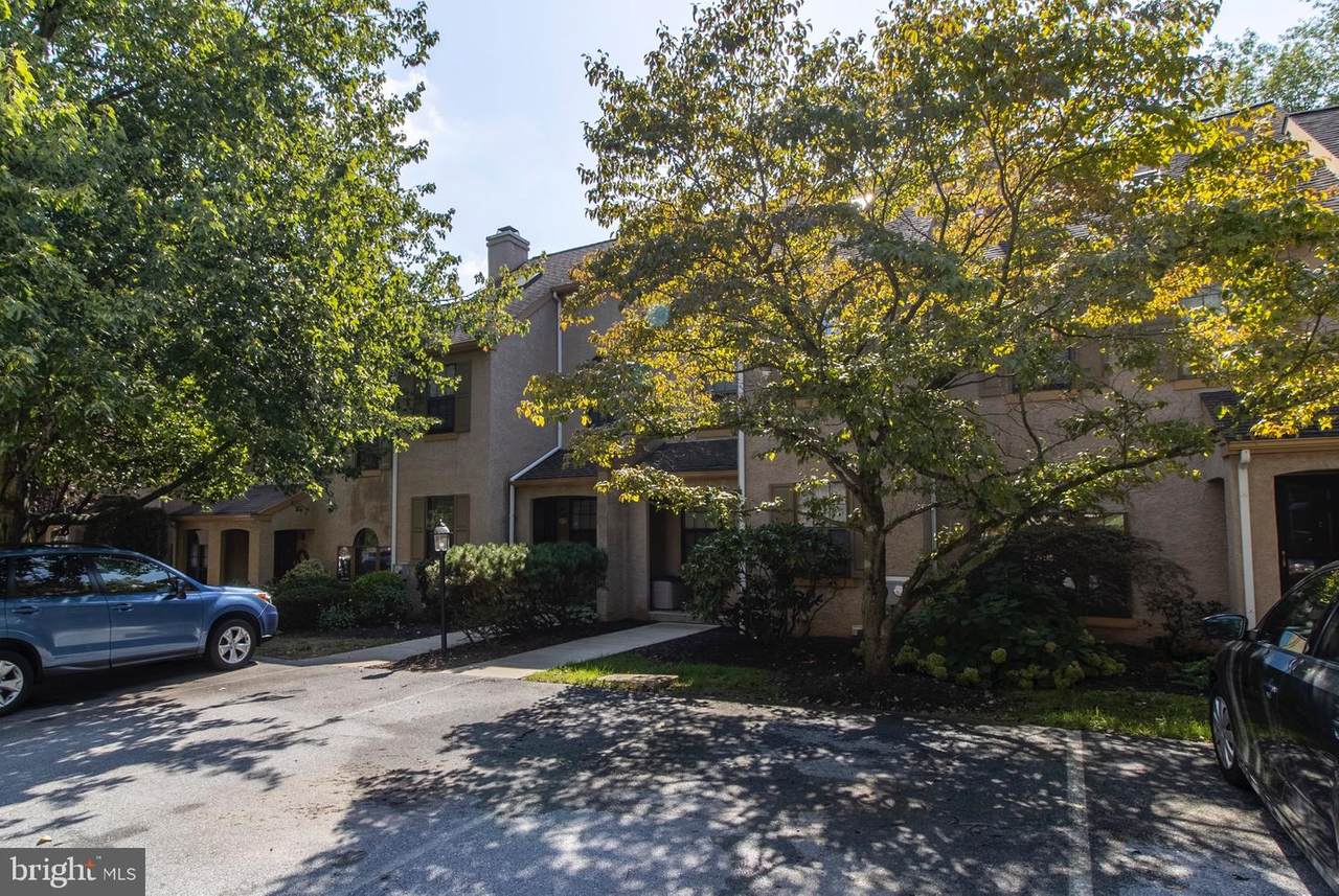 2706 Stoneham Drive - Photo 1