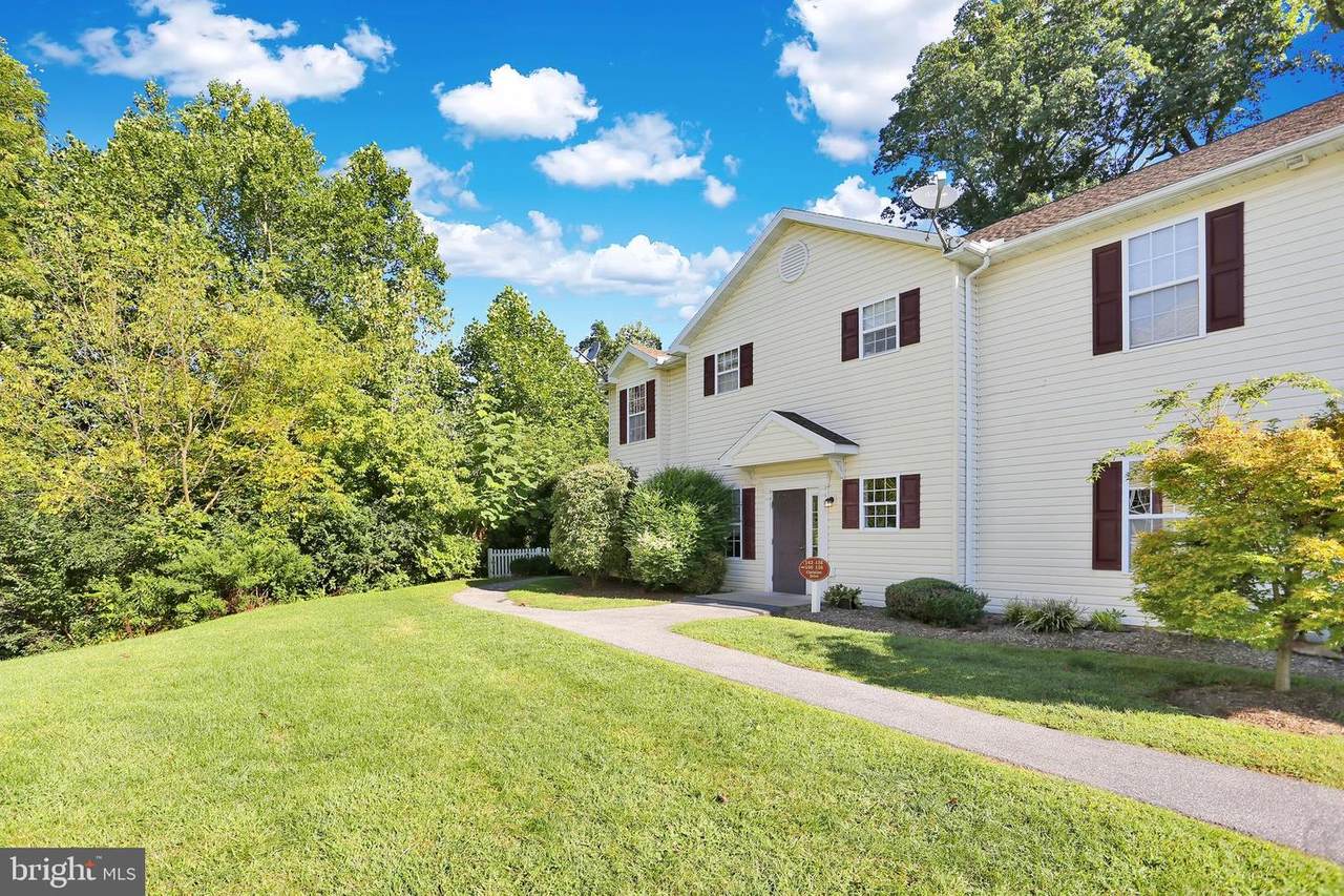 138 Christine Drive - Photo 1