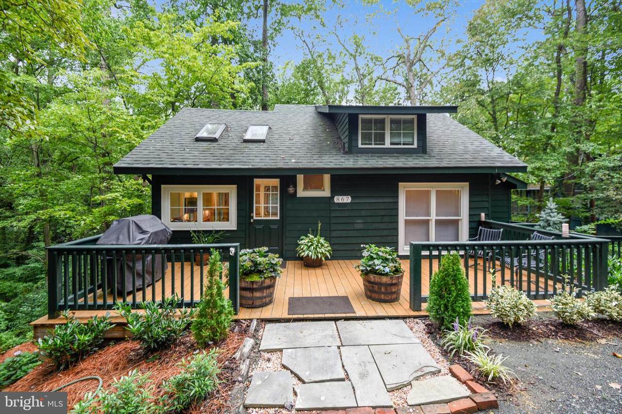 867 Robinhood Road - Photo 1