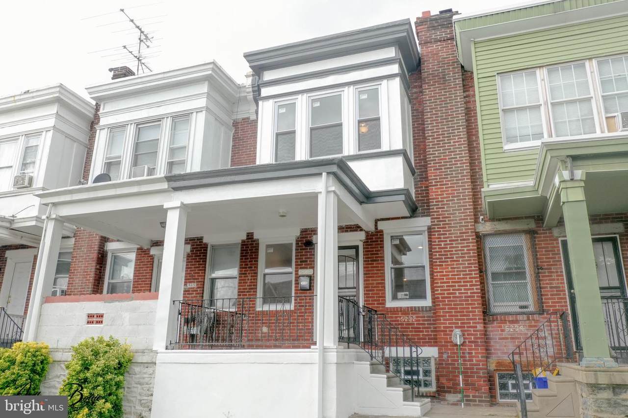 5232 Hutchinson Street - Photo 1
