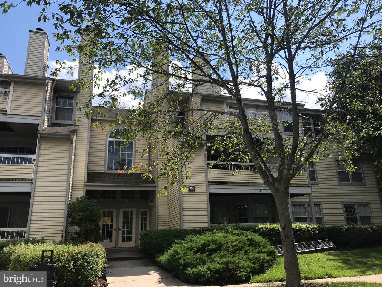 308 Trinity Court - Photo 1