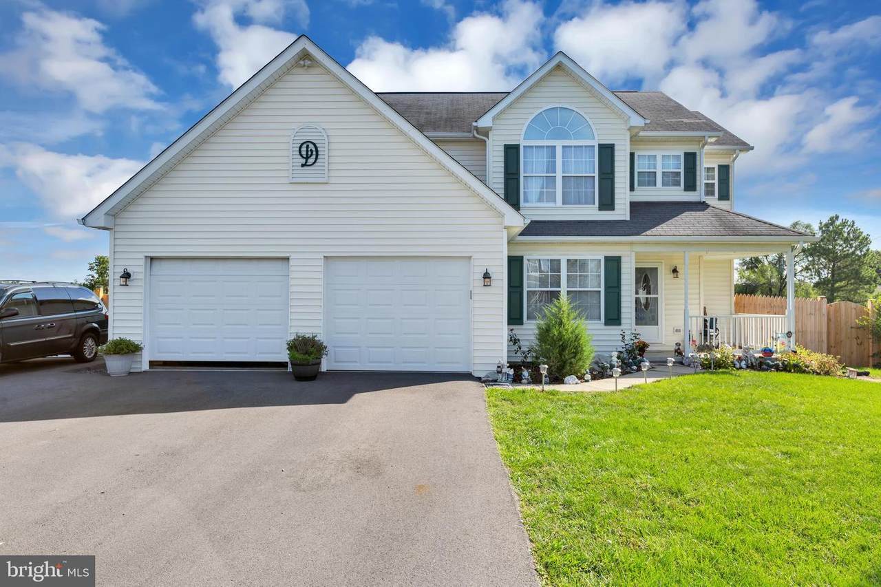 20 Dickenson - Photo 1