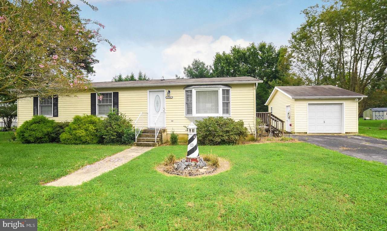 27206 Danville Street - Photo 1
