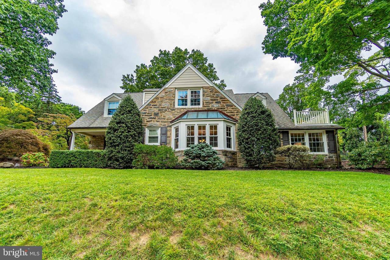 320 Southcroft Road - Photo 1