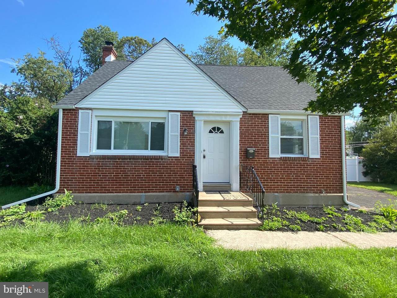 128 Bonnet Lane - Photo 1