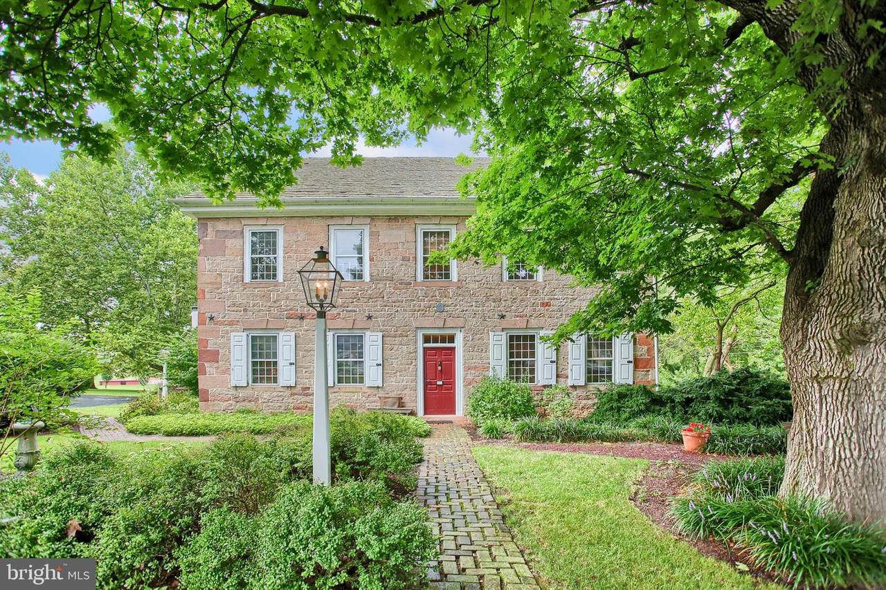851 State Street - Photo 1