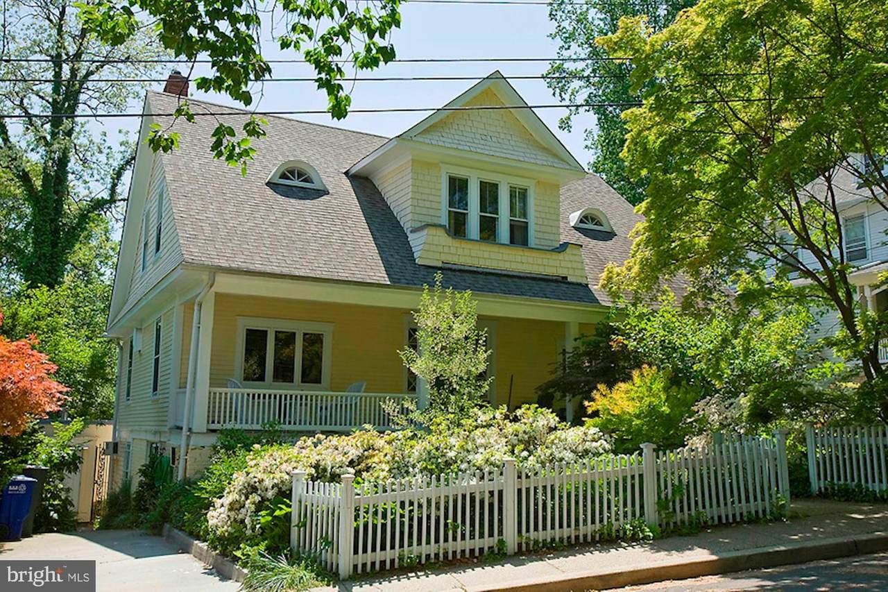 3030 Newark Street - Photo 1