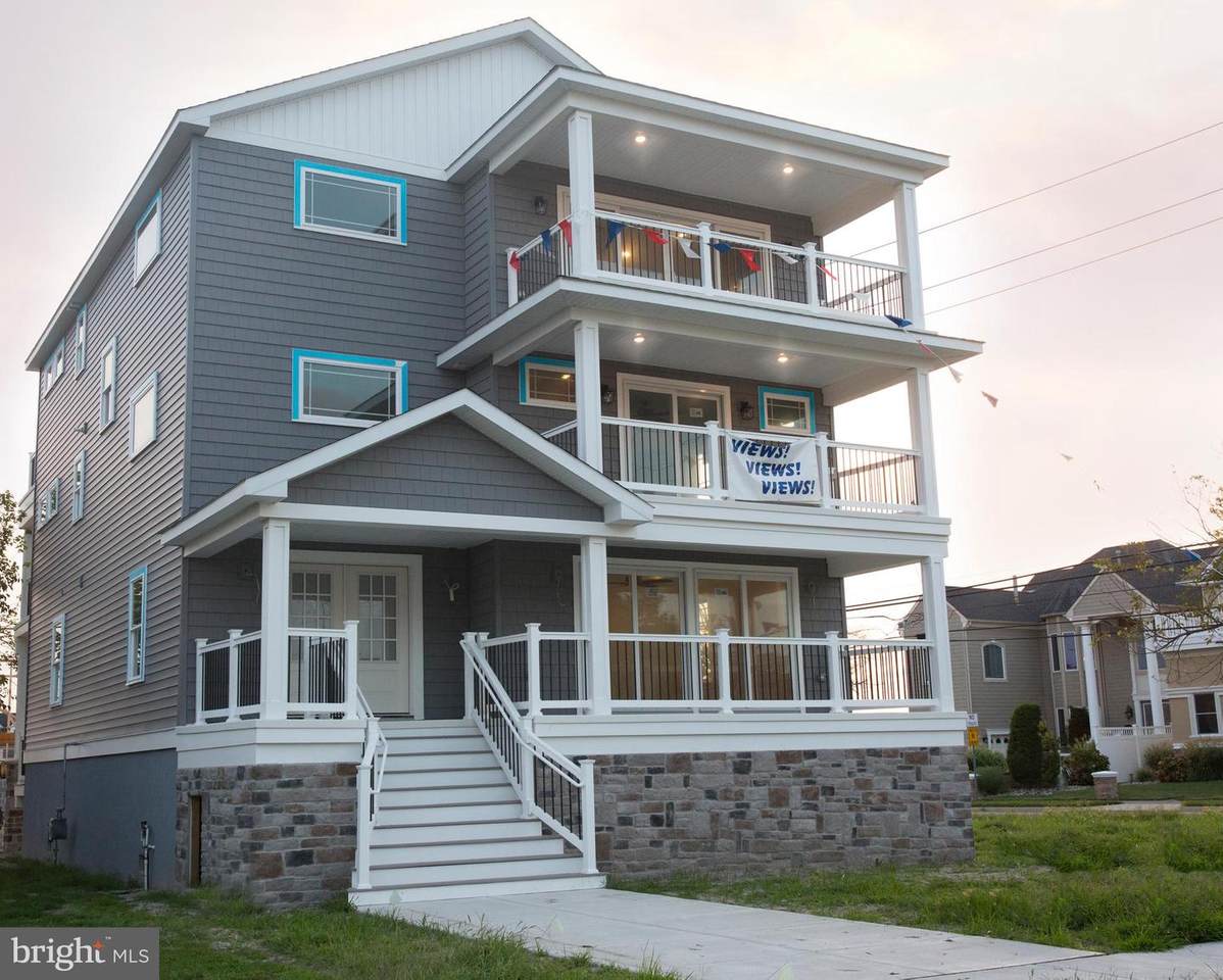 2500 Bayshore Avenue - Photo 1