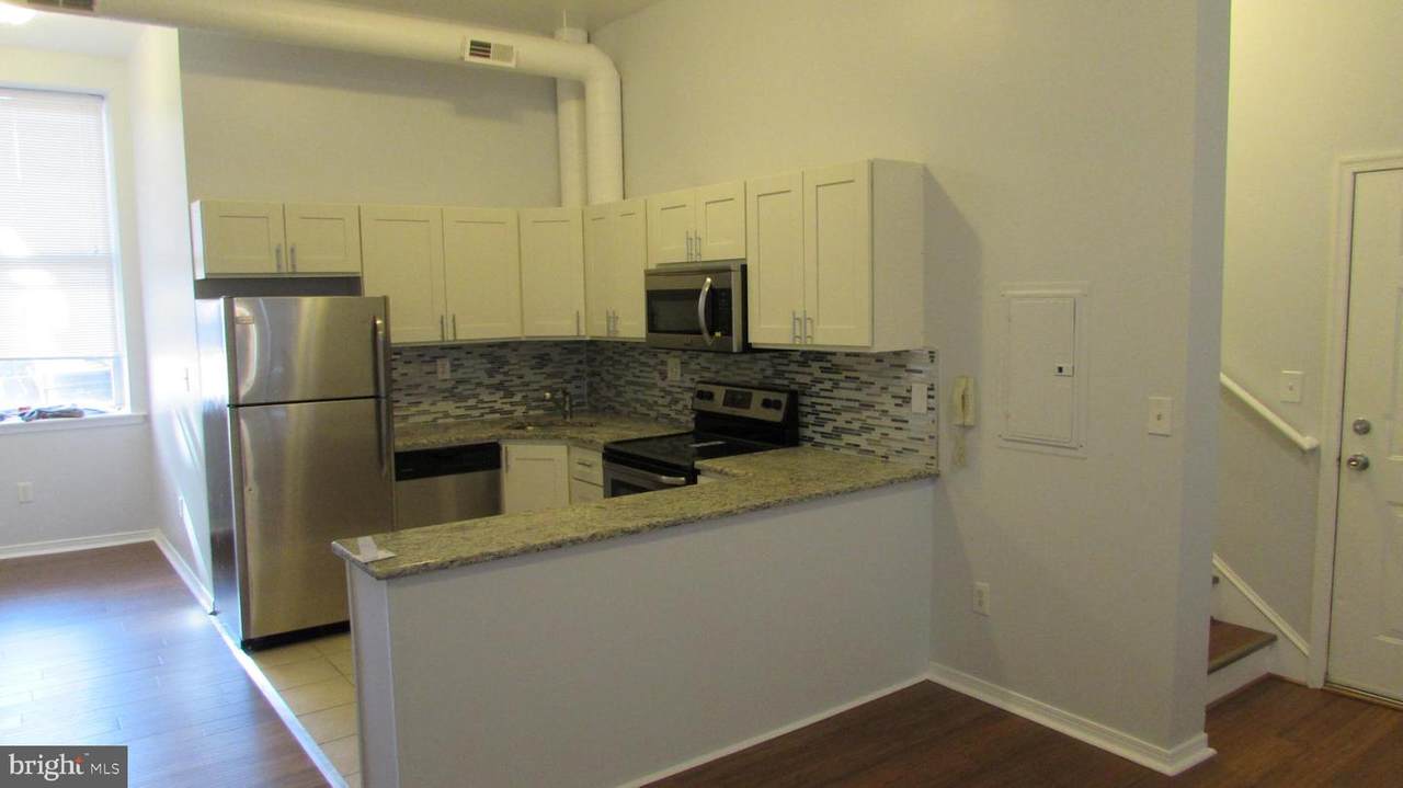 1424 Girard Avenue - Photo 1