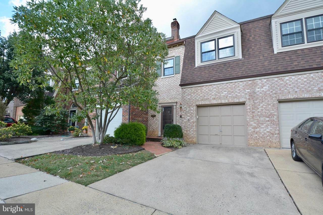 5205 Cottingham Place - Photo 1