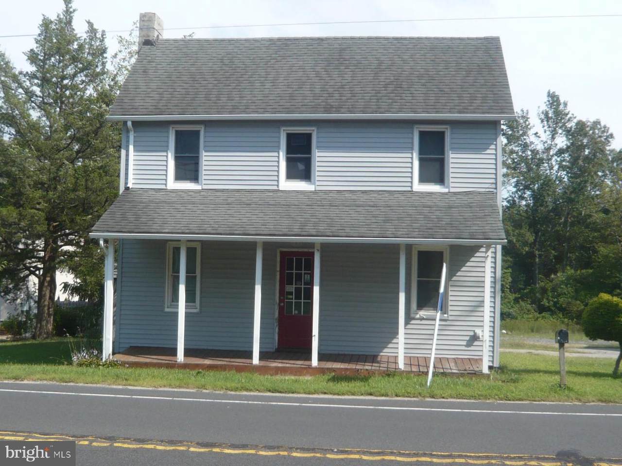909 Main Street - Photo 1
