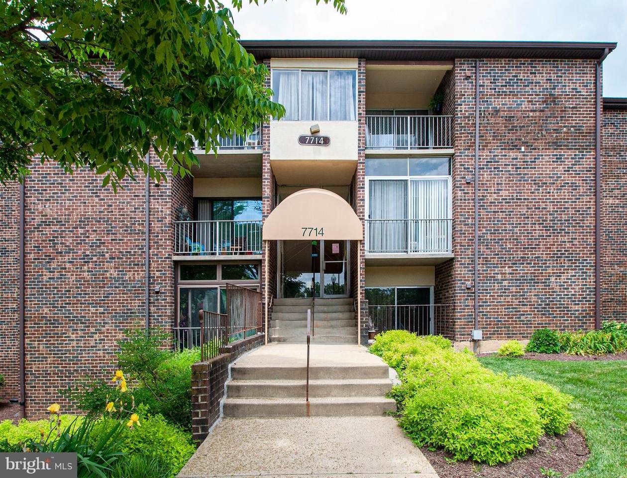 7714 Hanover Parkway - Photo 1
