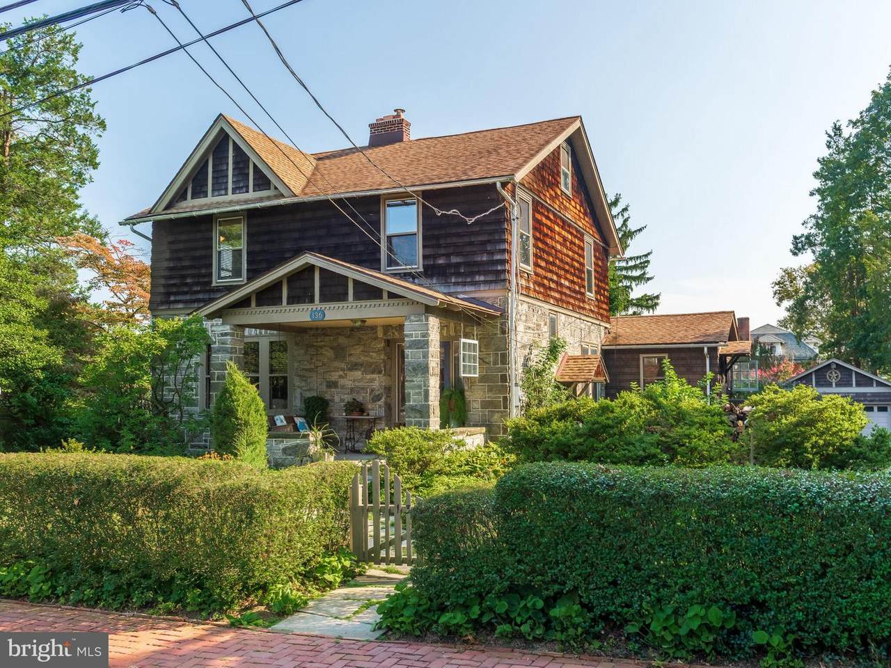 136 6TH Street - Photo 1