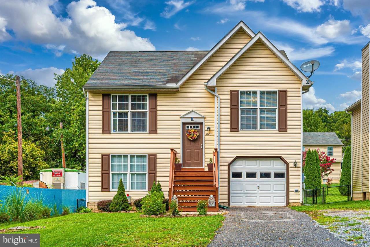 823 Potomac Street - Photo 1
