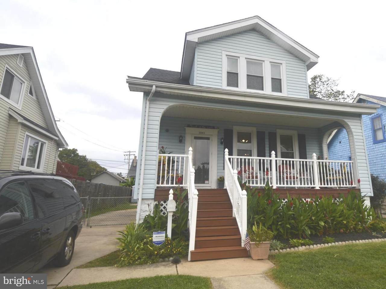 3004 Harview Avenue - Photo 1